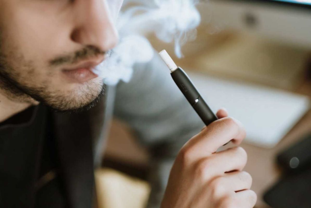 IQOS HEETS sigaradan daha mı iyi ? Daha mı kötü ?